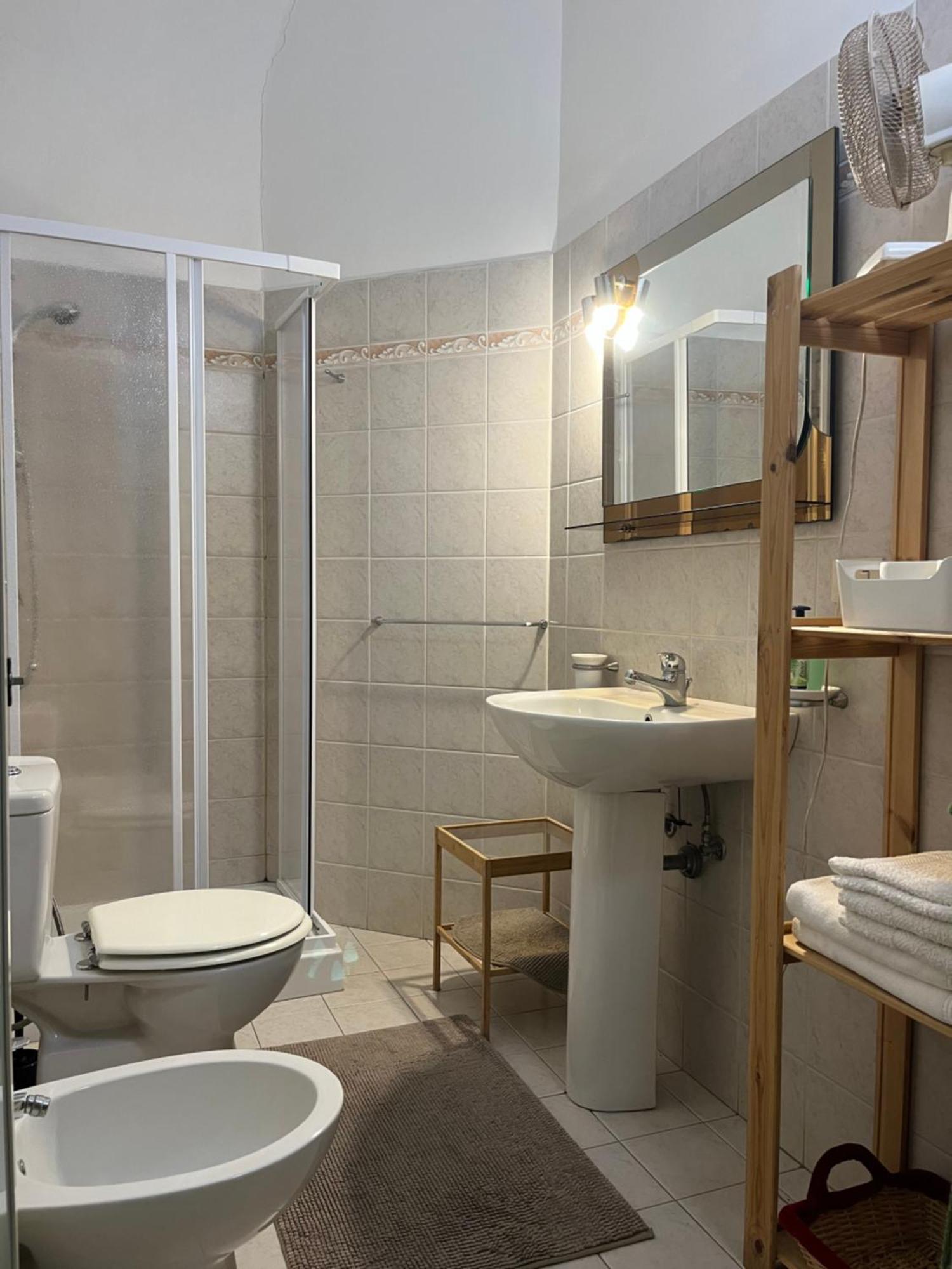 Apartment For 2 In Catania, B&B Le Voci Del Mercato Экстерьер фото