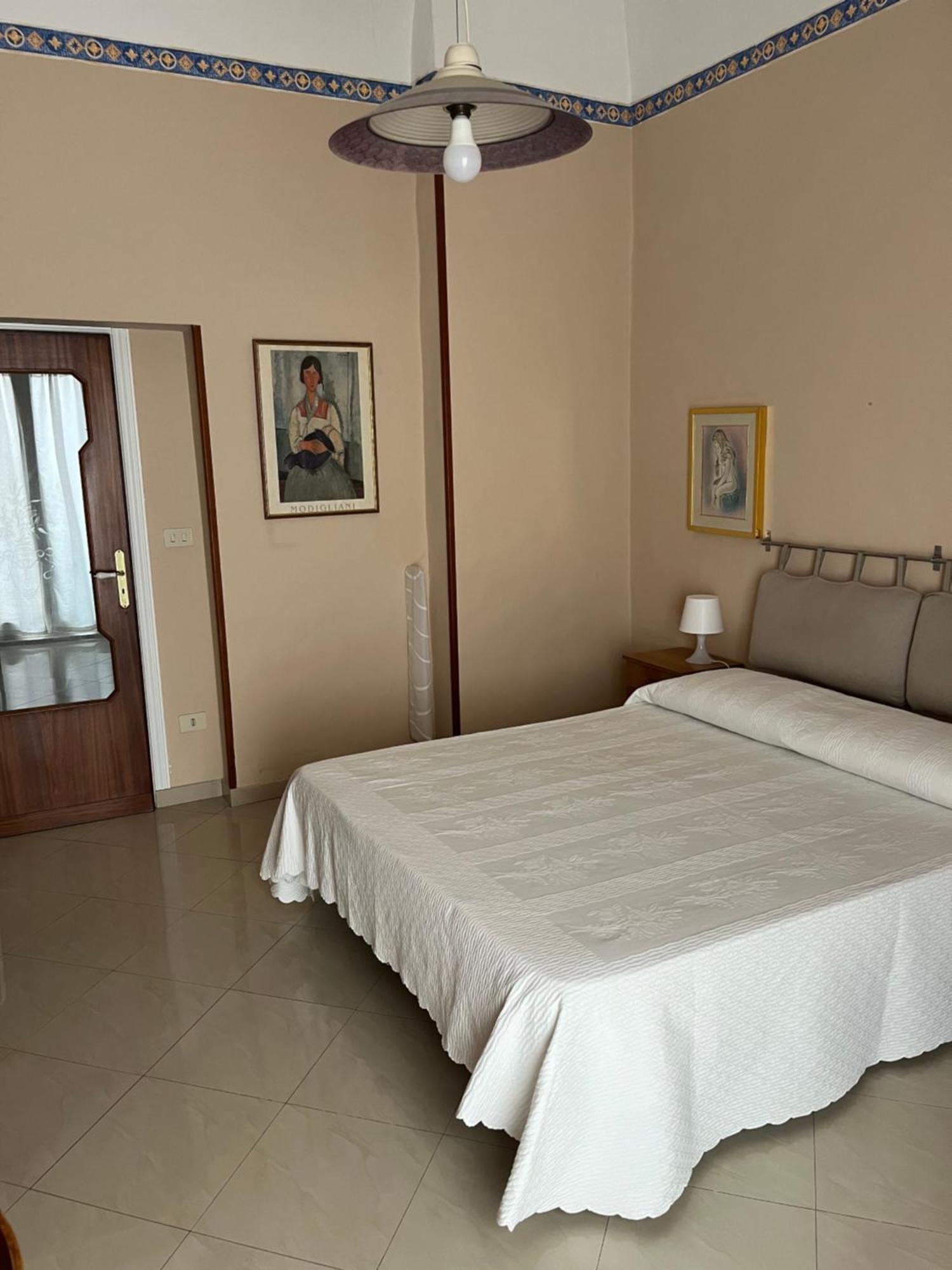 Apartment For 2 In Catania, B&B Le Voci Del Mercato Экстерьер фото